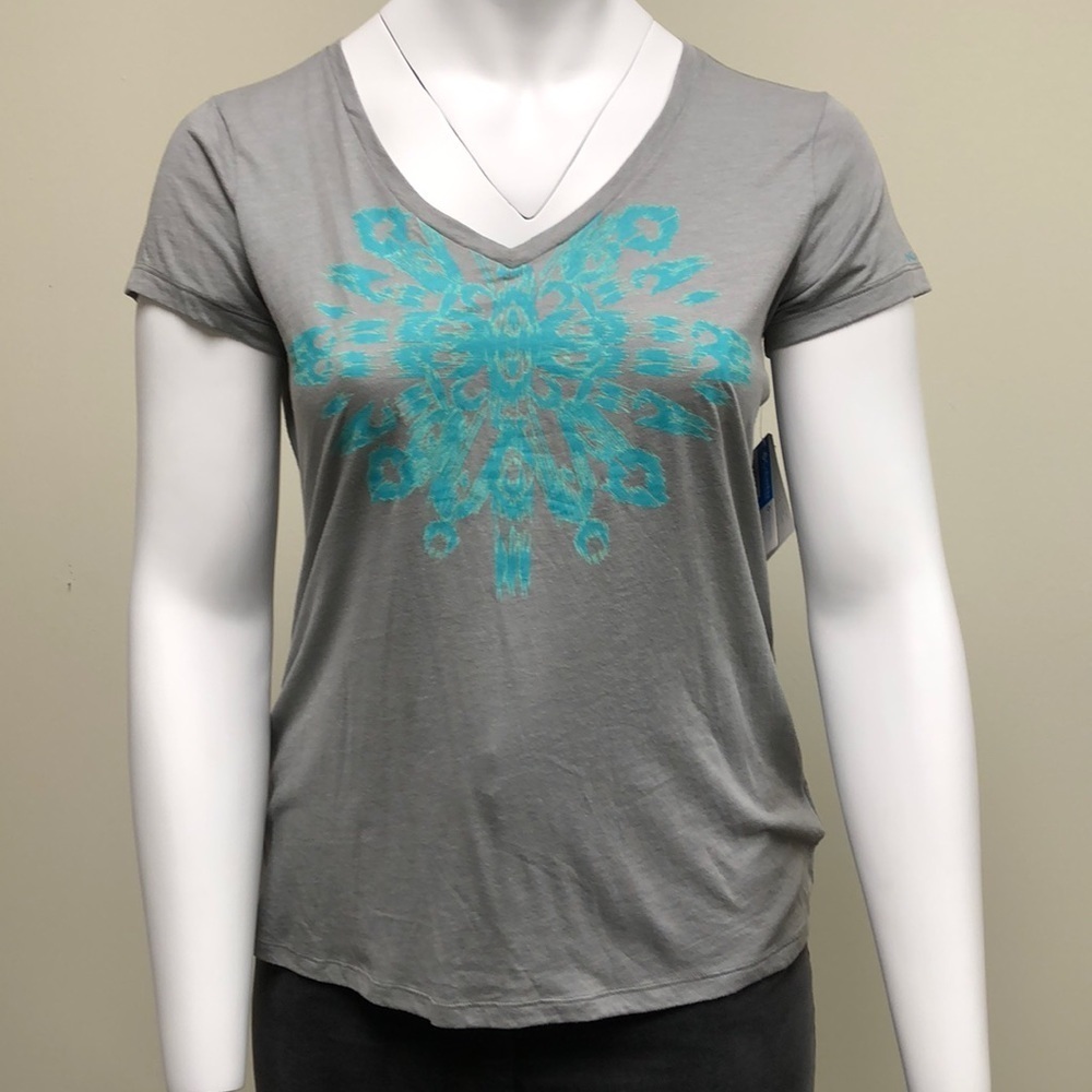 NWT Pretty Columbia Graphic V-Neck Tee